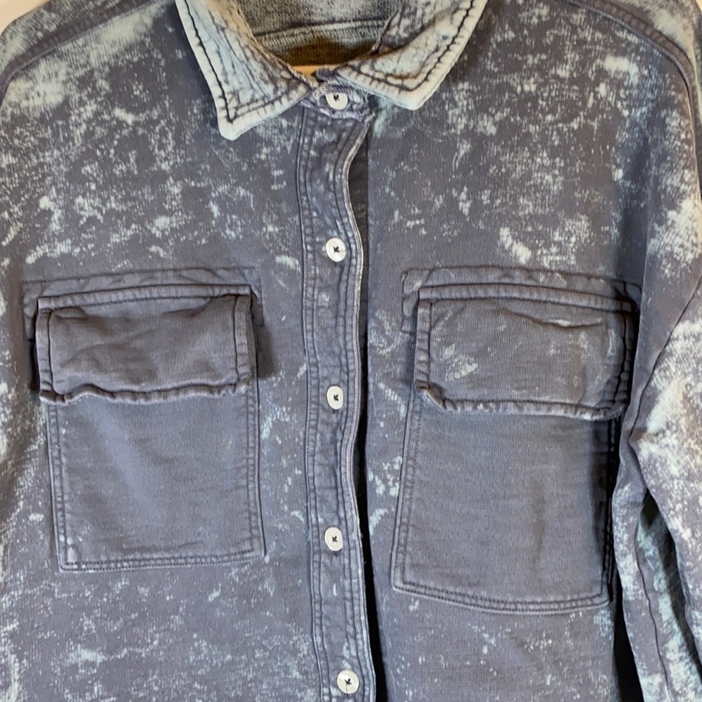 Leallo Women’s Button Down Shacket - image 4